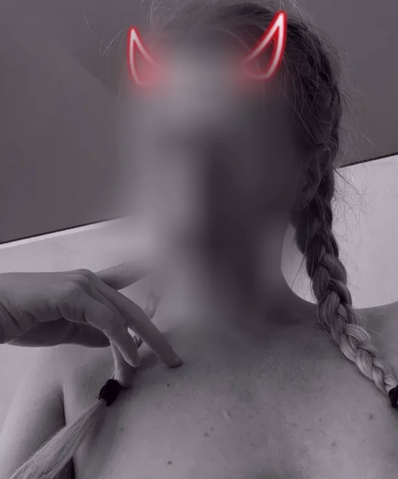 Neha, 32